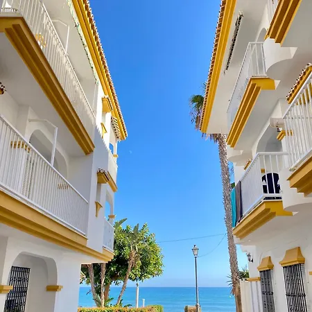 First Line Costa Apartament