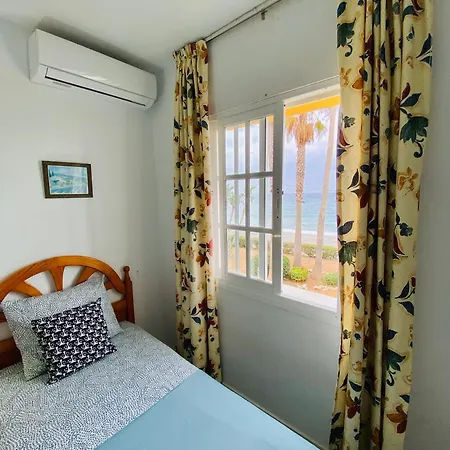 First Line Costa Apartment *