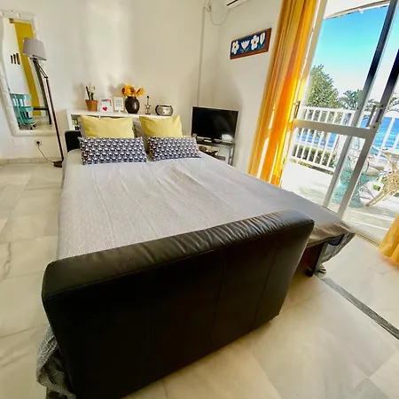 First Line Costa Apartment *