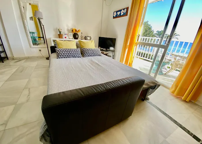 First Line Costa Apartamento *